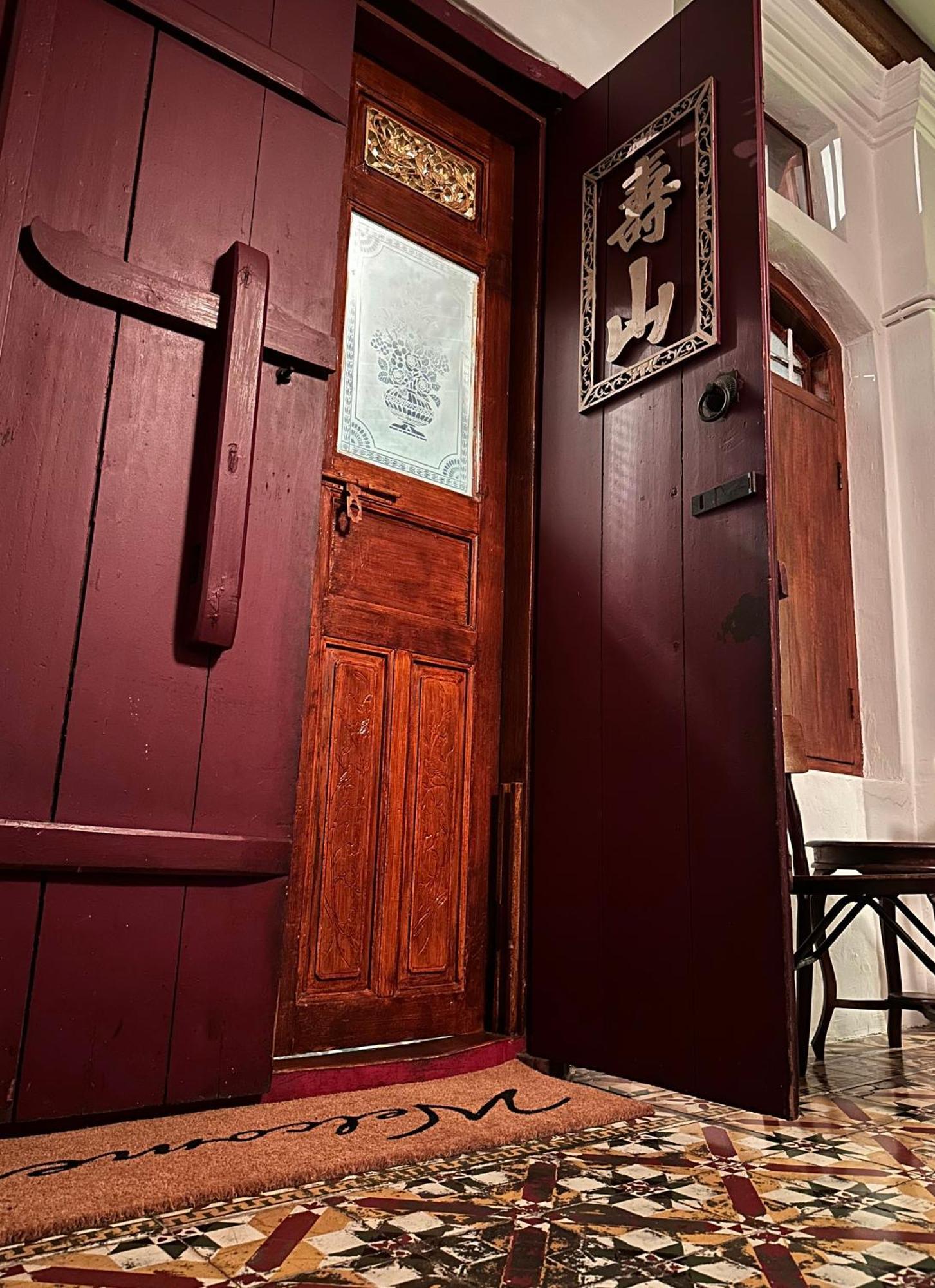 The Gaslight Heritage Residence - New Джордж Таун Екстериор снимка
